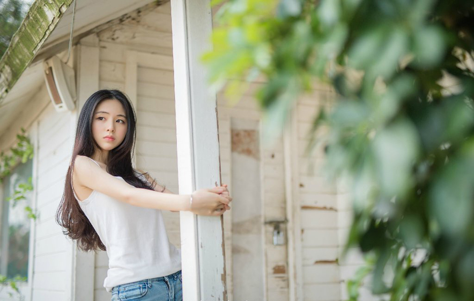 任何不能打倒你的，将会使你更加坚强。